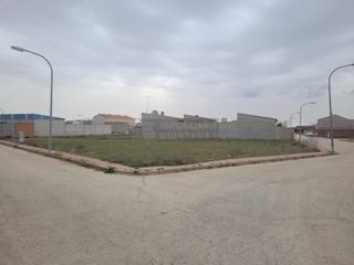 Terrain résidentiel à Avenida los comuneros 3. Parcela venta corral de almaguer