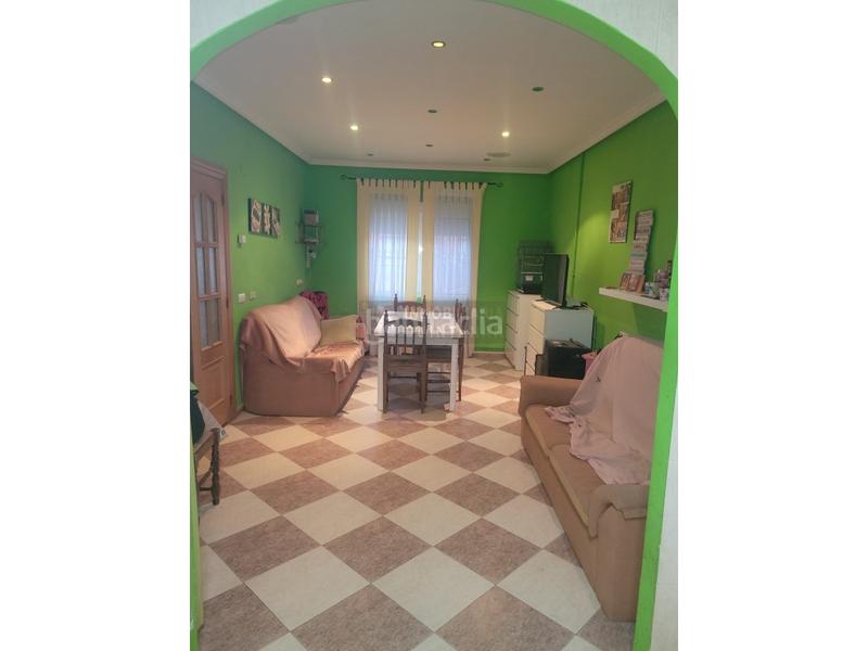 Foto a29a9bd3-bf56-42df-8124-a72e1261c195. Casa in calle pozillo 9 in Puebla de Almoradiel (La)