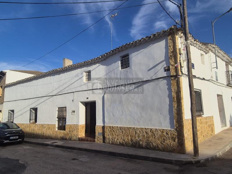 Foto 2cd82c79-d23b-4e26-9c99-ca47b5821b85. Casa a calle sofia ruiz 39 a Hinojosos (Los)