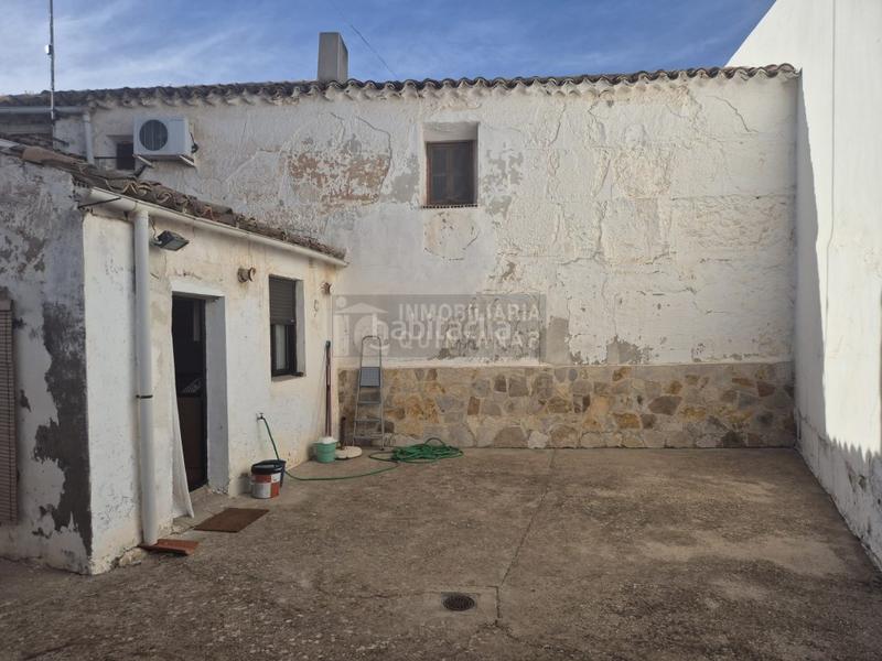 Foto 4c774589-cc67-468c-9c84-433f754c5c90. Casa a calle sofia ruiz 39 a Hinojosos (Los)