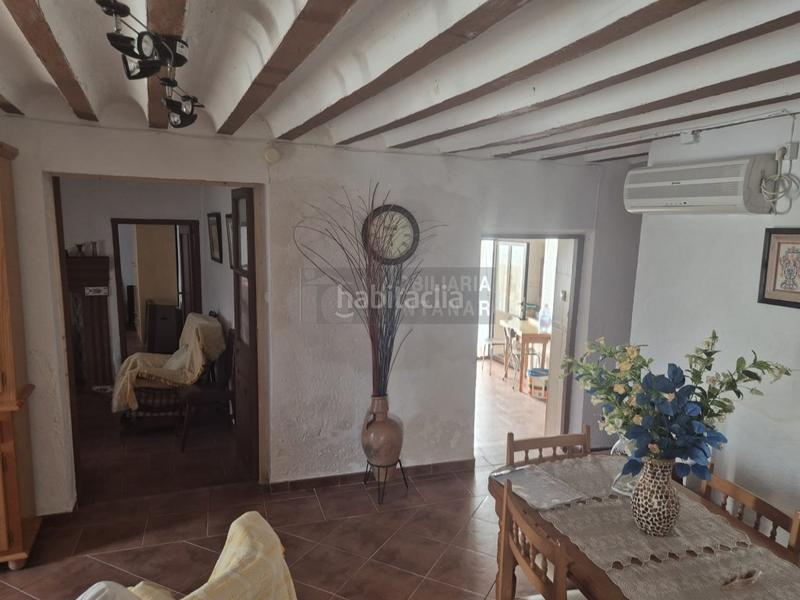 Foto 8fb9b8a2-0870-4bd9-bff1-08c5582831ab. Casa a calle sofia ruiz 39 a Hinojosos (Los)