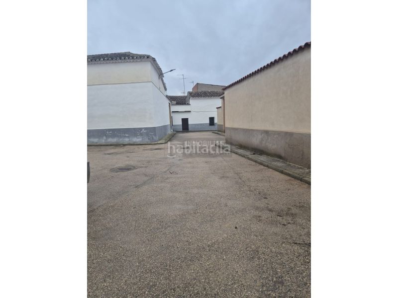 Foto d75410b7-412d-4dfa-8f50-23ff2b799c17. Casa a calle arenal 19 a Puebla de Almoradiel (La)