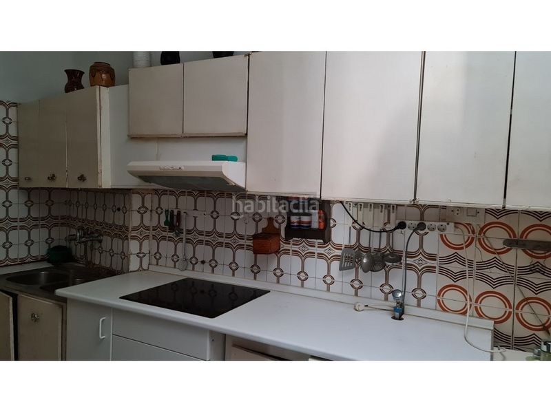 Foto db4c7b8c-3136-41f4-a9f8-6eb2b82f43ab. Casa in plaza de la constitución 8 in Hinojosos (Los)