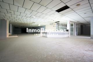 Geschäftsraum in Avinguda de la senyera 11. No cobramos comisión