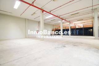 Business premise in Carrer 1 de maig 30