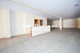Local Comercial a Carrer 1 de maig 30. Sin comisión de agencia