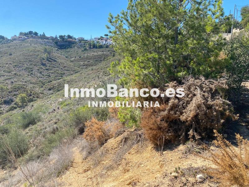 Foto 6649de87-0900-49ee-aeb0-633f71ddc968. Terreno residenziale in carrer del general cavalcanti 42 in Torrent