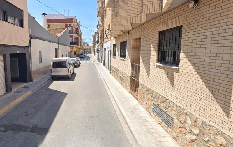 Foto 9ef18546-8dd2-48b1-a3ef-d24a1eaa0fd8. Casa bifamiliare in carrer sant roc 11 in Aldaia