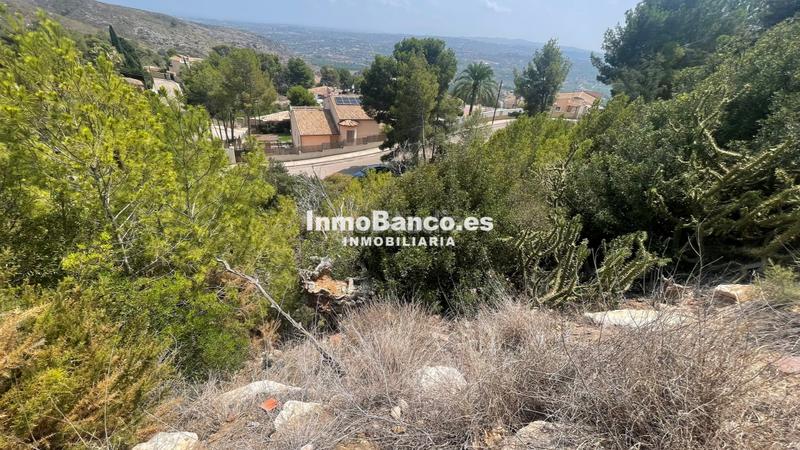 Foto 40d3d944-c694-429b-8e5a-a3462e16c6dc. Terreno residenziale in calle pascual y genís 869 in Chiva