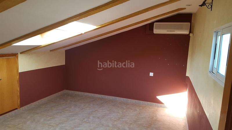 Foto 83c42422-13e0-4394-bf2a-933f063cc1e4. Chalet avec parking piscine dans Montroy