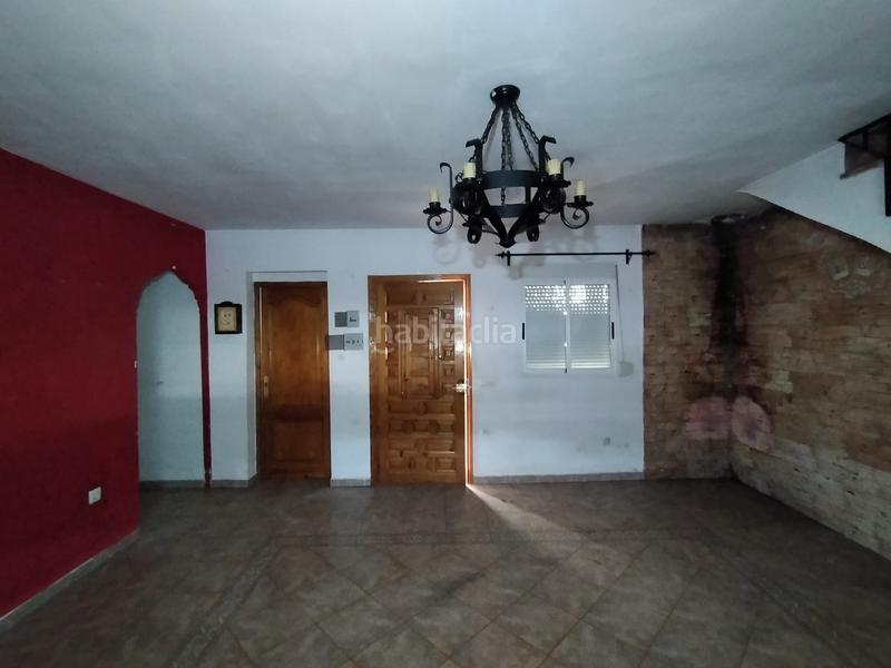 Foto c38e3595-50e0-4262-95dc-3012cbcd463a. Chalet avec parking piscine dans Montroy