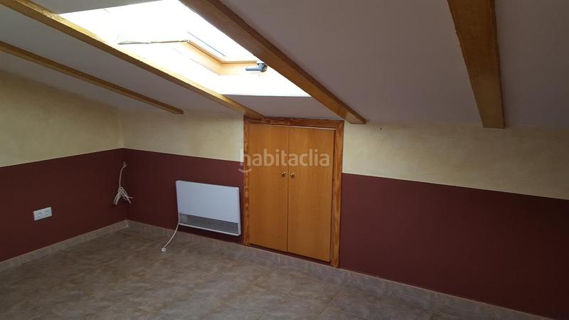 Foto ef362075-cf37-4c05-8e3d-d809fa39904d. Chalet avec parking piscine dans Montroy