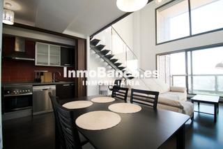 Location Loft  Avenida de las jacarandas. Loft con terraza con zona comunitaria