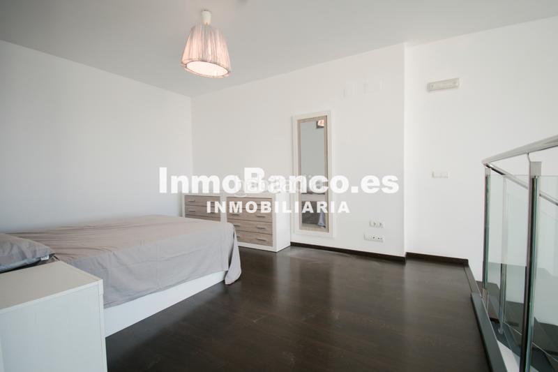 Foto 67a68073-24f6-4342-b578-c4afd520acb1. Rent loft with heating parking pool in El Castell Burjassot