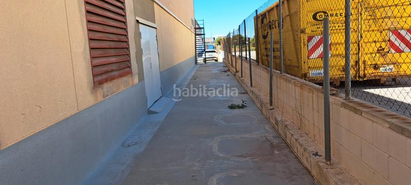 Foto 2818516d-e486-4704-a9ec-bf0e198bbe15. Bâtiment à usage industriel dans carrer pintor segrelles 4 dans Alfafar