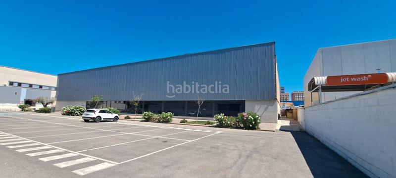 Foto 7b2741cb-782e-496b-b35a-c9ea146a630f. Bâtiment à usage industriel dans carrer pintor segrelles 4 dans Alfafar