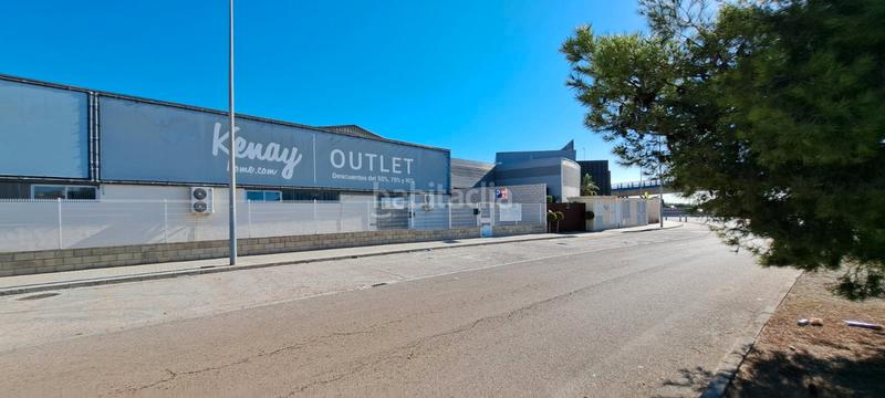 Foto a0cb1670-9f5b-420b-9fc4-7a9829d36ca3. Bâtiment à usage industriel dans carrer pintor segrelles 4 dans Alfafar