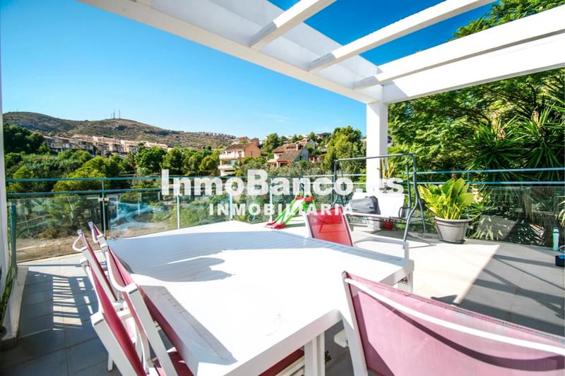 Foto e5d68ba2-1577-4169-ac20-c4b8ddc0593b. Chalet dans avenida del rio turia 290 dans Sierra Perenchiza-Cumbres de Calicanto-Sto Domingo Chiva