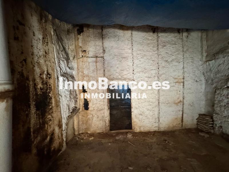 Foto 41f1ba08-a55c-468c-a0bd-e1d21d9a4579. Haus in calle cantero 6 in Requena