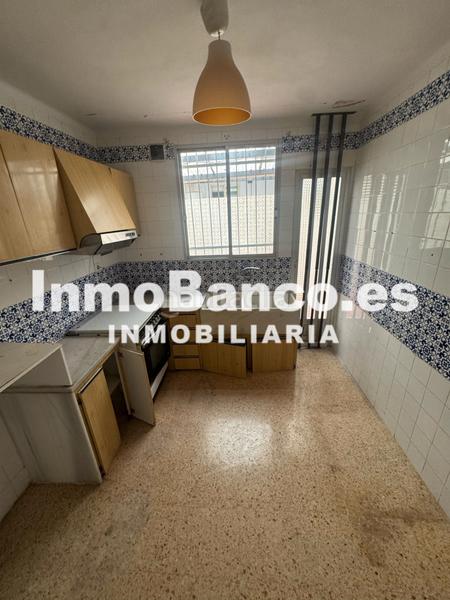 Foto 315e7693-dfd0-4fca-ad8b-148be302dda5. Appartement dans carrer lepanto 8 dans Rafelbunyol