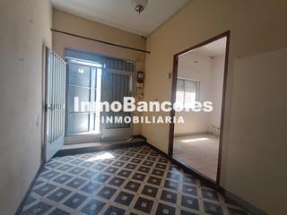 Casa adossada a Carrer sant vicent roda 13. Inmueble en periodo de subasta, sin comisión de agencia