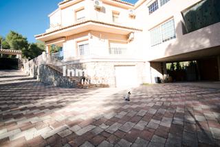 Chalet en Calle felipe ii 57. Chalet independiente en cumbres de calicanto