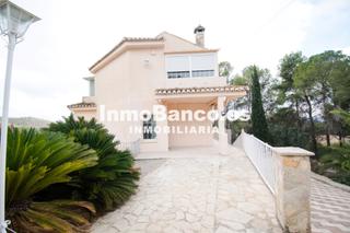 Chalet en Calle felipe ii 57. Chalet independiente en cumbres de calicanto