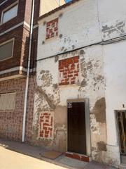 Casa aparellada a Calle larga 3. Sin comisión de agencia