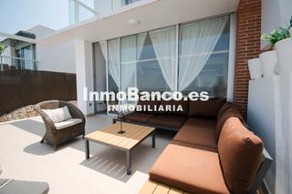 Chalet en Calle ro llobregat 30. Casa independiente para entrar a vivir con increibles vistas y p