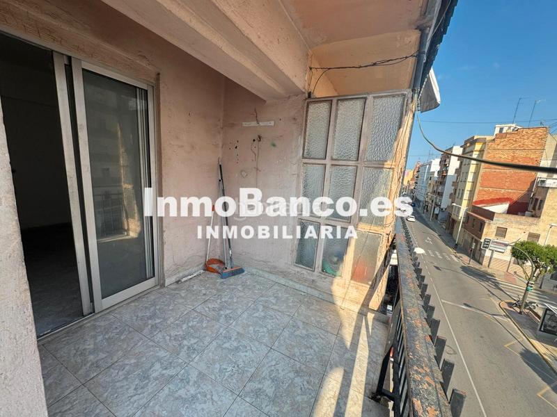 Foto 02ad06c8-d7ba-4111-b125-36a776b92628. Piso  con terraza en La Constitución-Canaleta Mislata