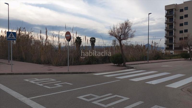Foto 137c160a-a5f5-4fc5-8224-ed2ee615dde2. Terreny residencial a carrer muntanyar 30 a Piles