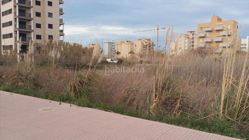 Foto 59bd5767-f3cf-4703-85cb-1d24923b2004. Terreny residencial a carrer muntanyar 30 a Piles