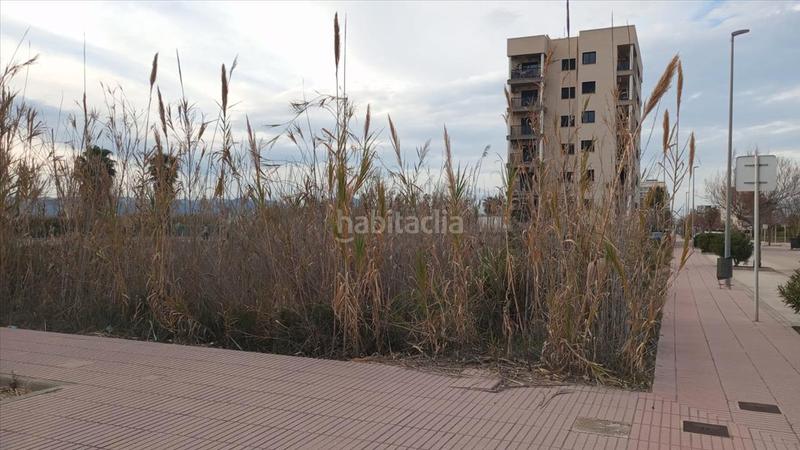 Foto 6f2b46b0-0cbe-4951-aa92-722ab47353cd. Terreny residencial a carrer muntanyar 30 a Piles