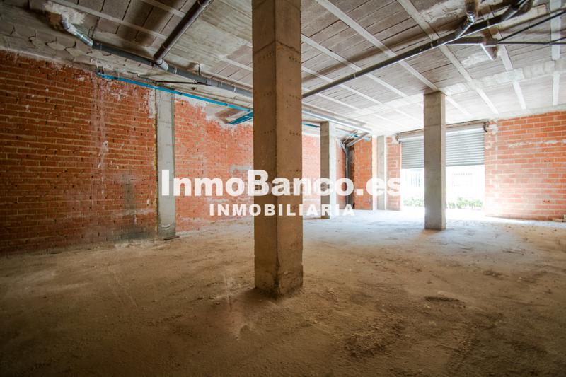 Foto 3a0616f8-bcdc-441e-bc18-6a9e4b6bf594. Local commercial dans carrer de valència 56 dans Zona Calle Valencia Torrent