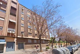 Pis a Carrer roger de flor 1. Ocupado, no visitable, no hipotecable