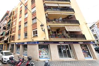 Locale commerciale in Carrer de Jerónima Galés 18