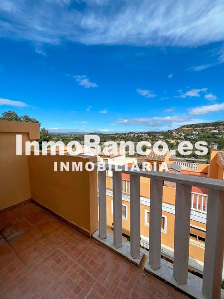 Foto 650b742f-f1ce-4105-a937-d75220ee3dda. Xalet amb aparcament piscina a El Bosque Chiva