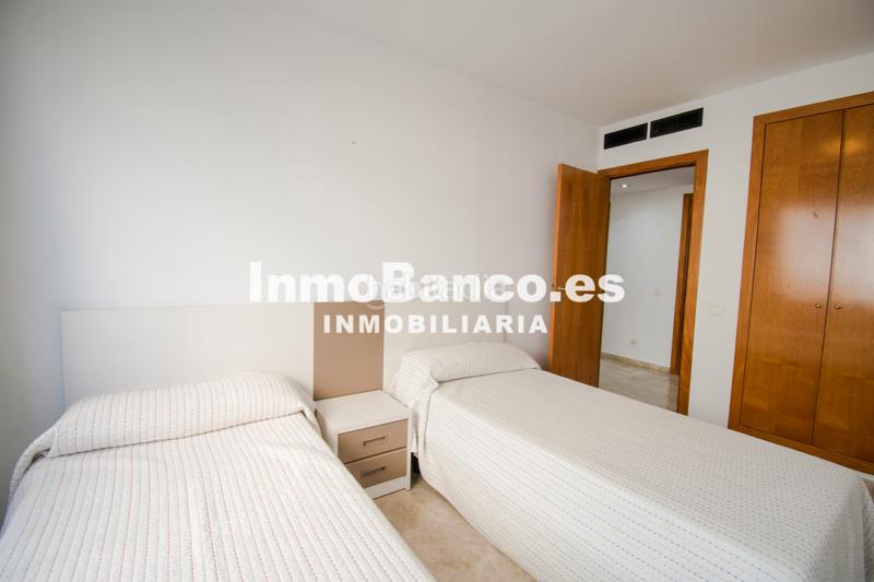 Foto 4d779ac2-1da2-4dd6-adf8-48ac6d0f955b. Rent flat with heating parking in Penya-Roja - Avda. Francia Valencia