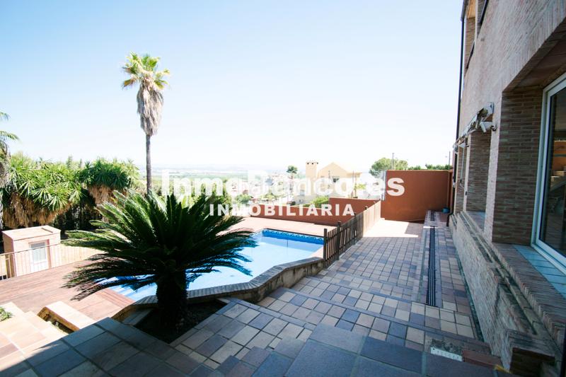 Foto 0d25a694-b983-4a1f-9836-50452444a4e6. Chalet casa / chalet en venta de 450 m2 en Sierra Perenchiza-Cumbres de Calicanto-Sto Domingo Chiva