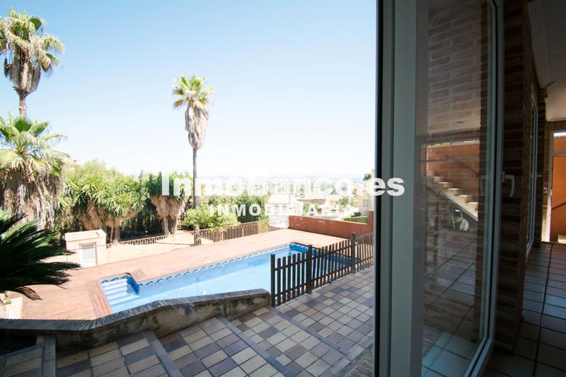 Foto 3da8f545-a0b3-492f-9df2-e57e75b68e73. Chalet casa / chalet en venta de 450 m2 en Sierra Perenchiza-Cumbres de Calicanto-Sto Domingo Chiva