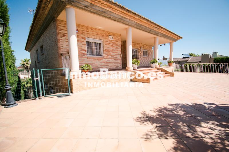 Foto df33d4d7-ce1d-4272-b87a-47f42493cd05. Chalet casa / chalet en venta de 450 m2 en Sierra Perenchiza-Cumbres de Calicanto-Sto Domingo Chiva