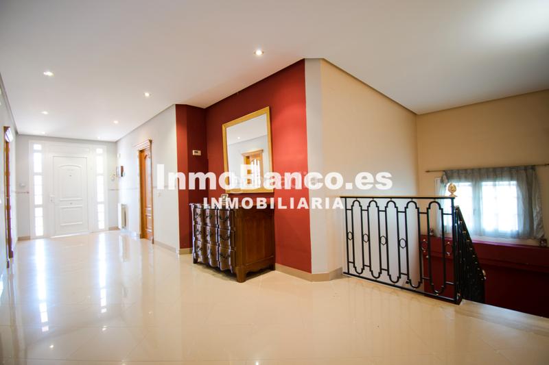 Foto fde371ae-1d75-4b18-9abb-5be78d6366a1. Chalet casa / chalet en venta de 450 m2 en Sierra Perenchiza-Cumbres de Calicanto-Sto Domingo Chiva