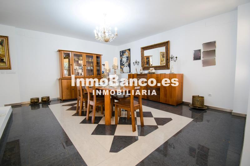 Foto 38359241-1022-4a4e-ae8d-a328ccc42bf9. Chalet dans calle paiporta 12 dans Cumbres de Calicanto Torrent