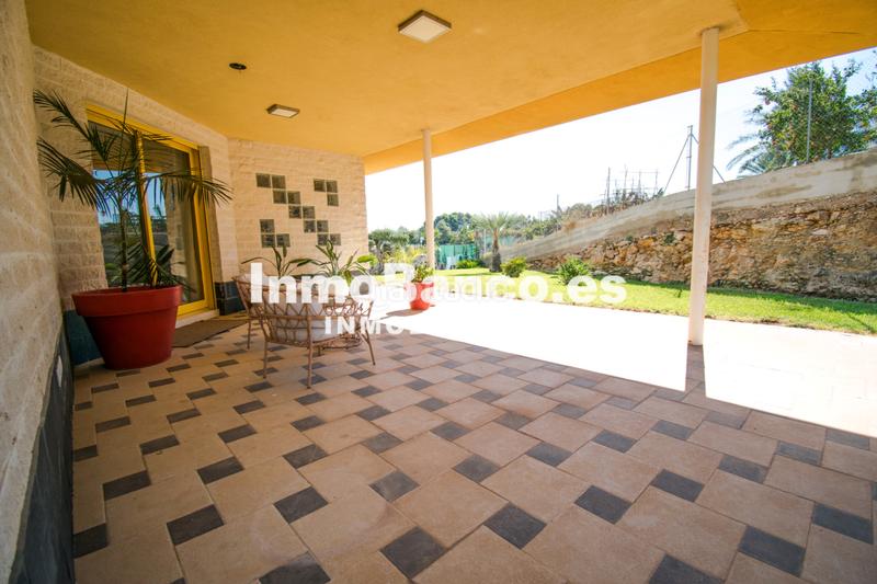 Foto 5bc01d74-8fee-4e13-9ff7-67766d2b0ccf. Chalet dans calle paiporta 12 dans Cumbres de Calicanto Torrent