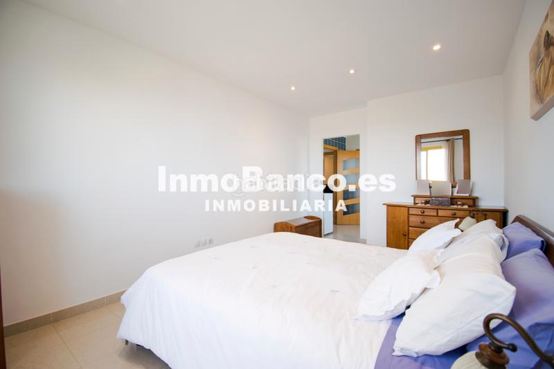 Foto 6aee4b38-642a-4f3a-8ae1-82956c5e6b8b. Chalet dans calle paiporta 12 dans Cumbres de Calicanto Torrent