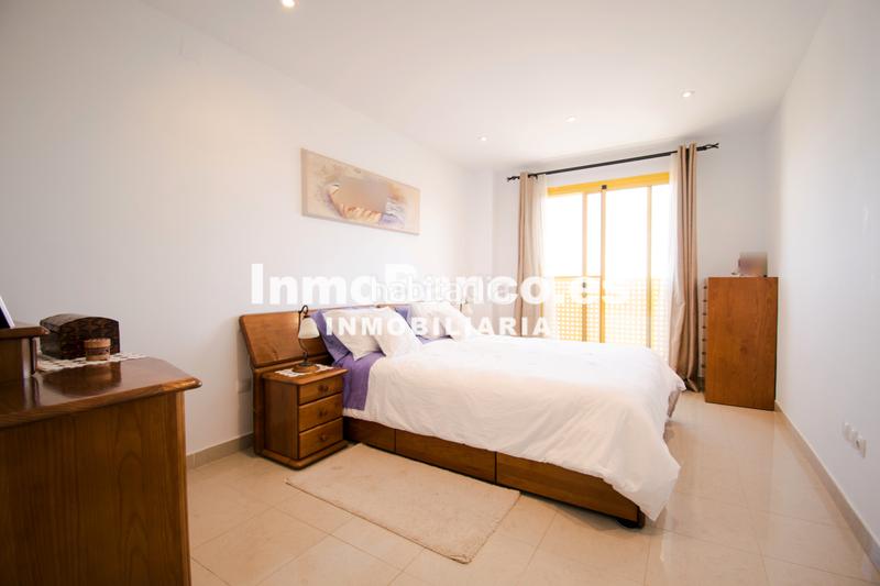 Foto d843696d-2d02-4bd9-a057-0d3b7839c0f3. Chalet dans calle paiporta 12 dans Cumbres de Calicanto Torrent