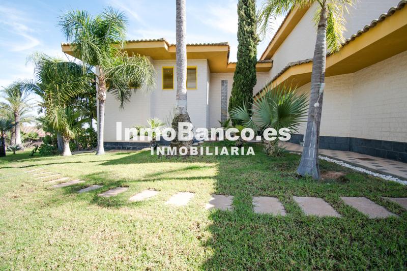 Foto ddec1c76-faef-44fc-b4fb-52eb021b31d2. Chalet dans calle paiporta 12 dans Cumbres de Calicanto Torrent