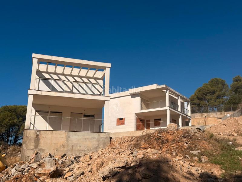 Foto 16e320d1-2375-4804-9f74-ec74f945d840. Chalet in carrer vila joiosa 11 in Cumbres de Calicanto Torrent