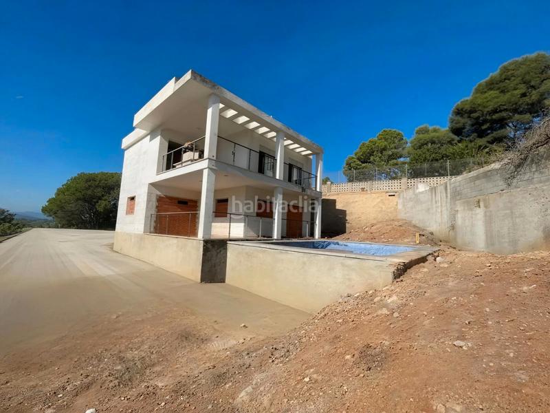 Foto b160f80c-554e-4033-8636-248a1fe85b92. Chalet in carrer vila joiosa 11 in Cumbres de Calicanto Torrent