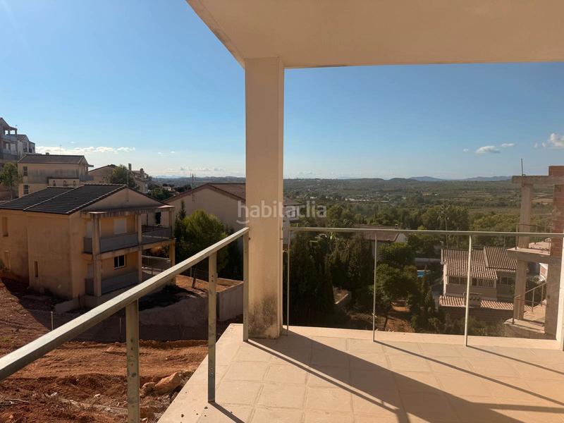 Foto b24ec0ad-2d39-4799-8da1-6ef0e254ec49. Chalet in carrer vila joiosa 11 in Cumbres de Calicanto Torrent